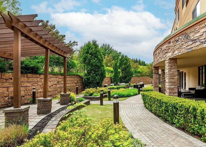 Courtyard By Marriott Oneonta